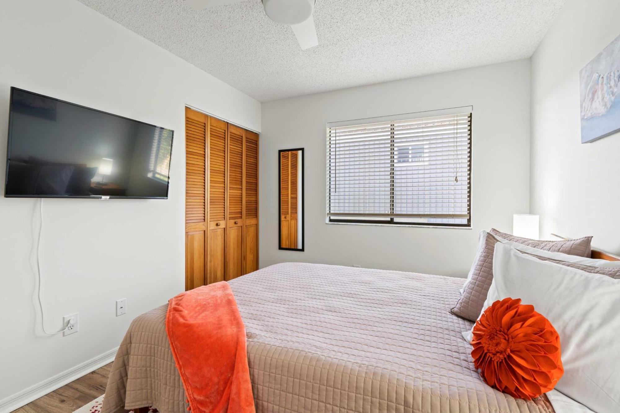 Holiday home With Private Hot Tub Less Than 1 Mi To Butler Beach! St. Augustine