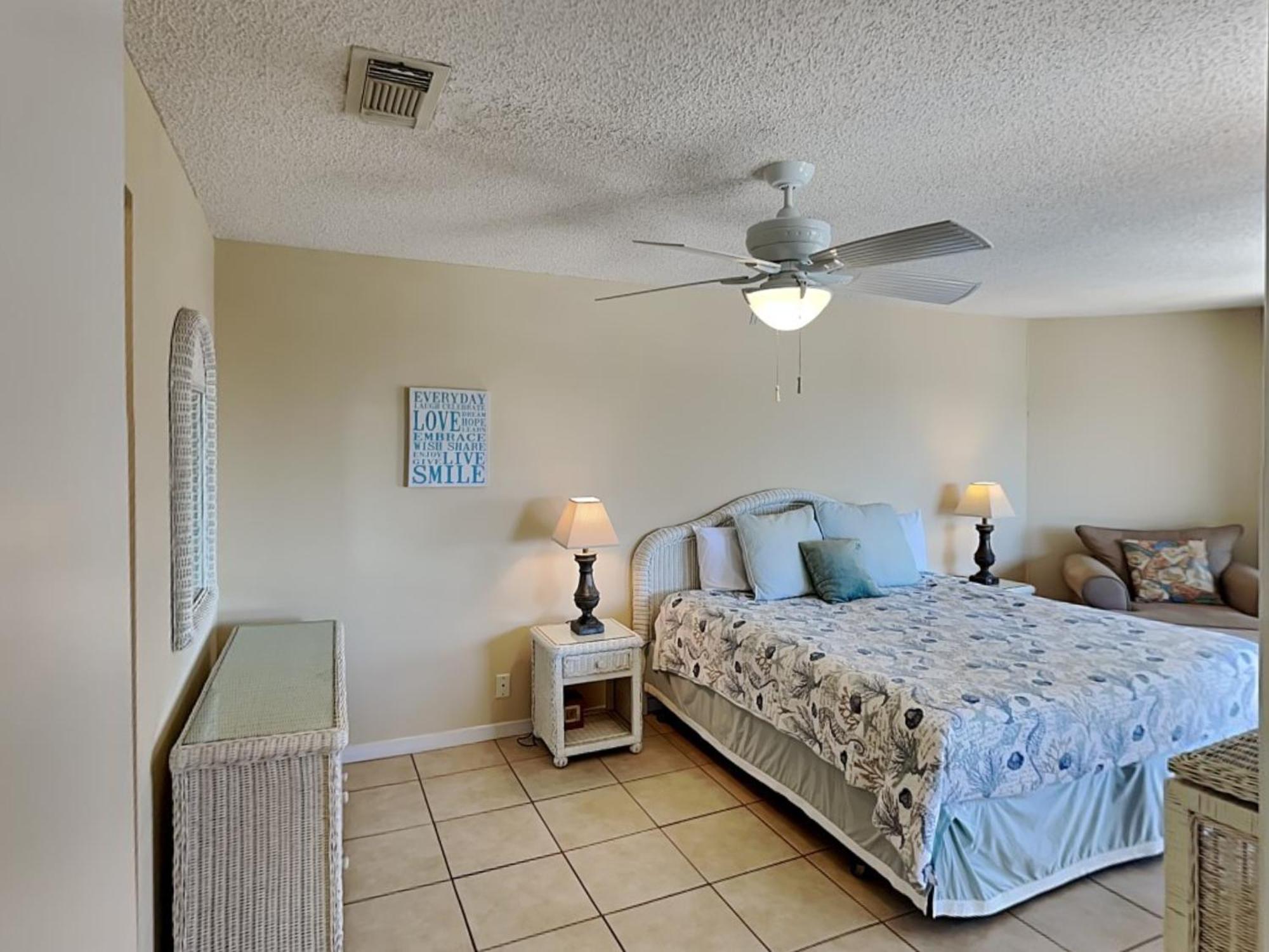Apartment Hibiscus 303 B