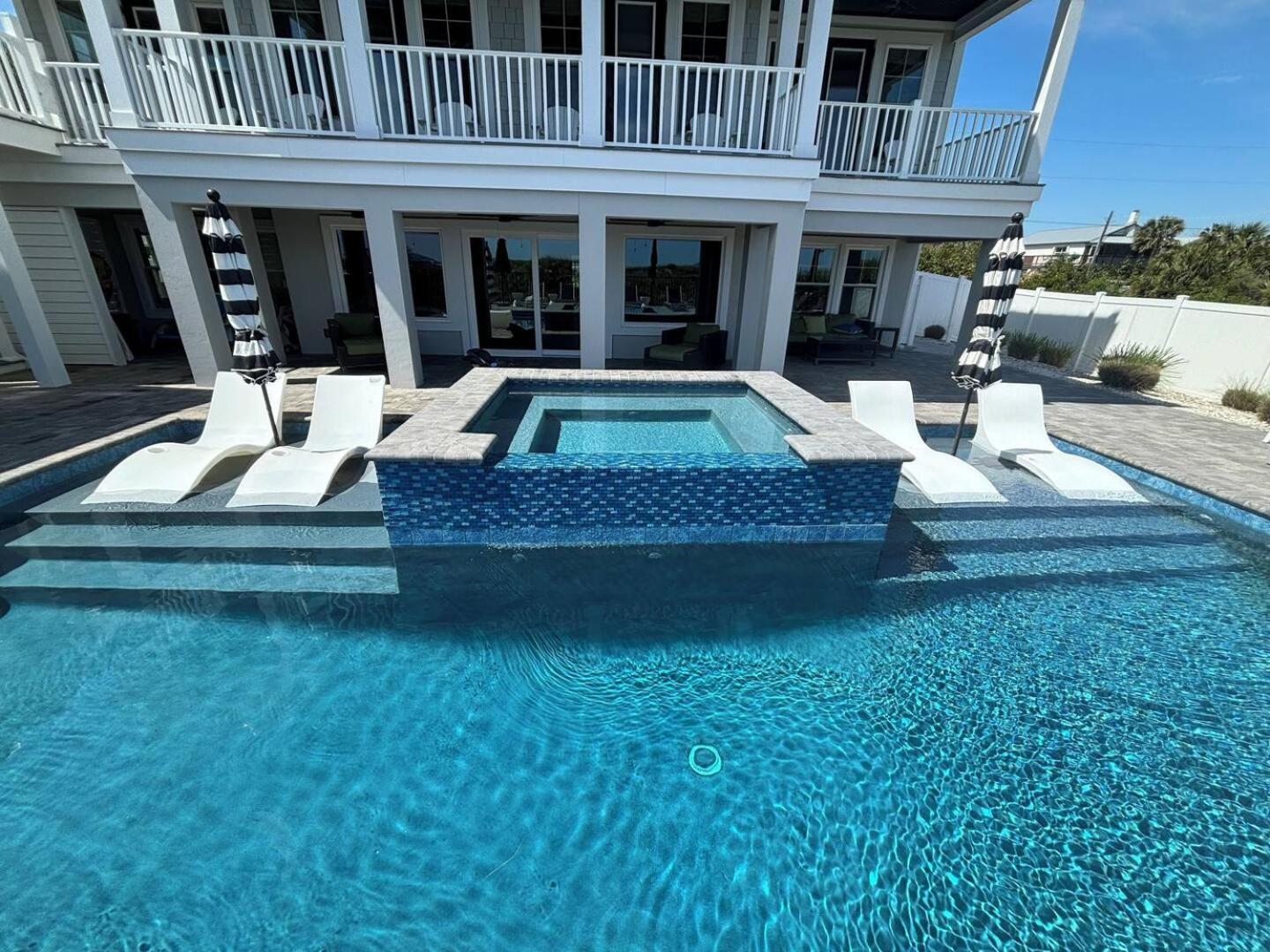 Enchanting Beachfront House With Luxury Pool & Hot Tub And Direct Oceanfront St. Augustine