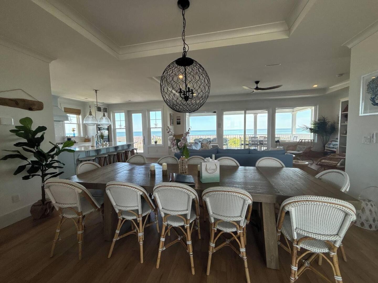 Holiday home Enchanting Beachfront House With Luxury Pool & Hot Tub And Direct Oceanfront *
