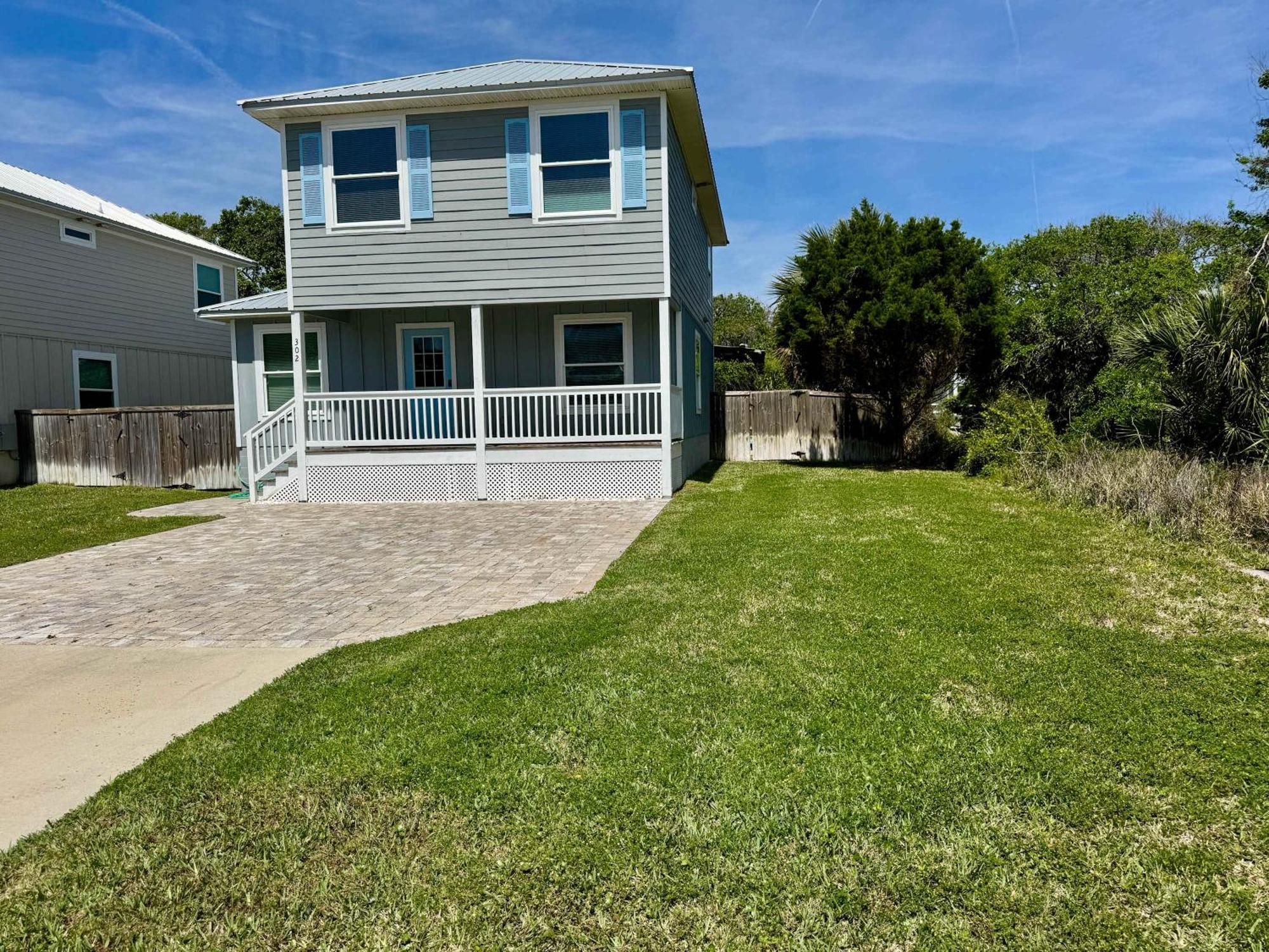Sunshine Lane L Heated Pool L Walk To
