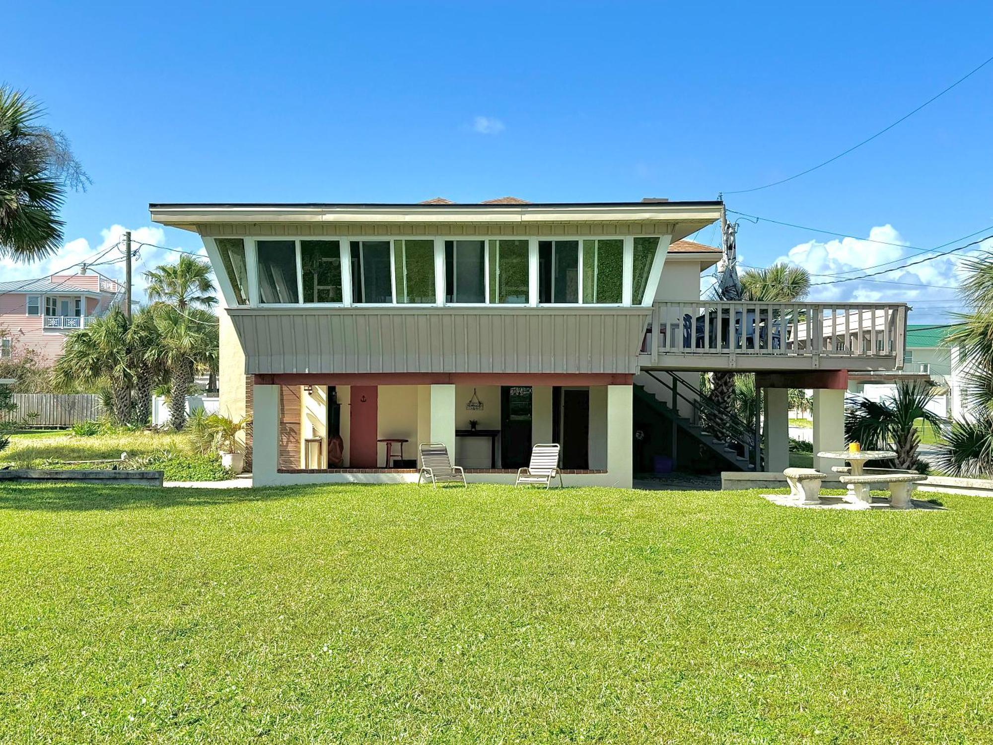 Holiday home Steps From Ocean Historic Shrimpers House
