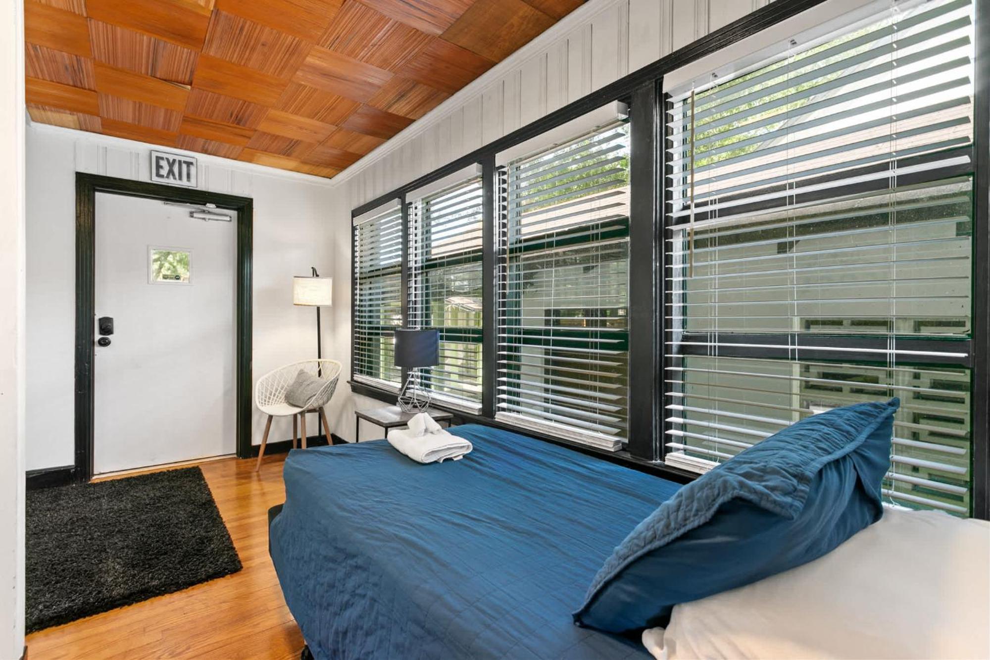 Pacific Cove 9 - Unique Pet-friendly Holiday home St. Augustine