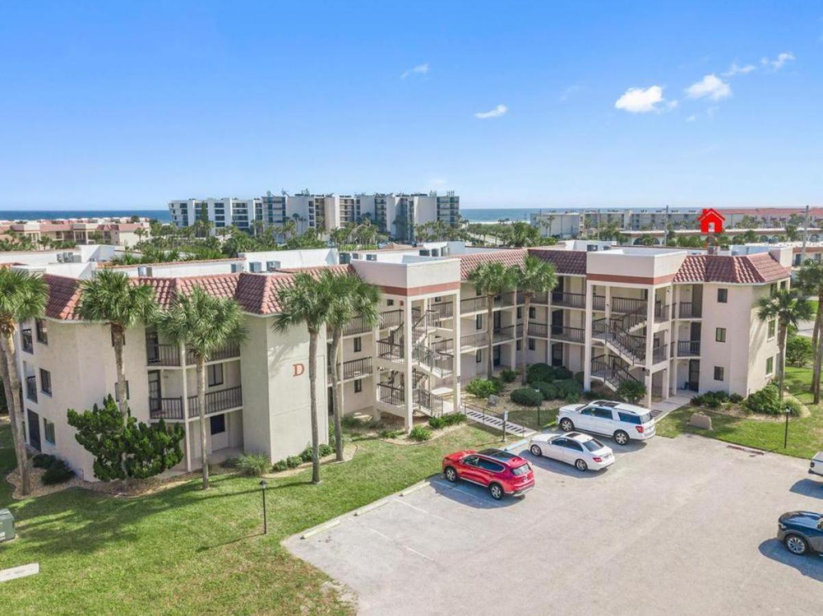 Holiday home Ocean Village Club D31