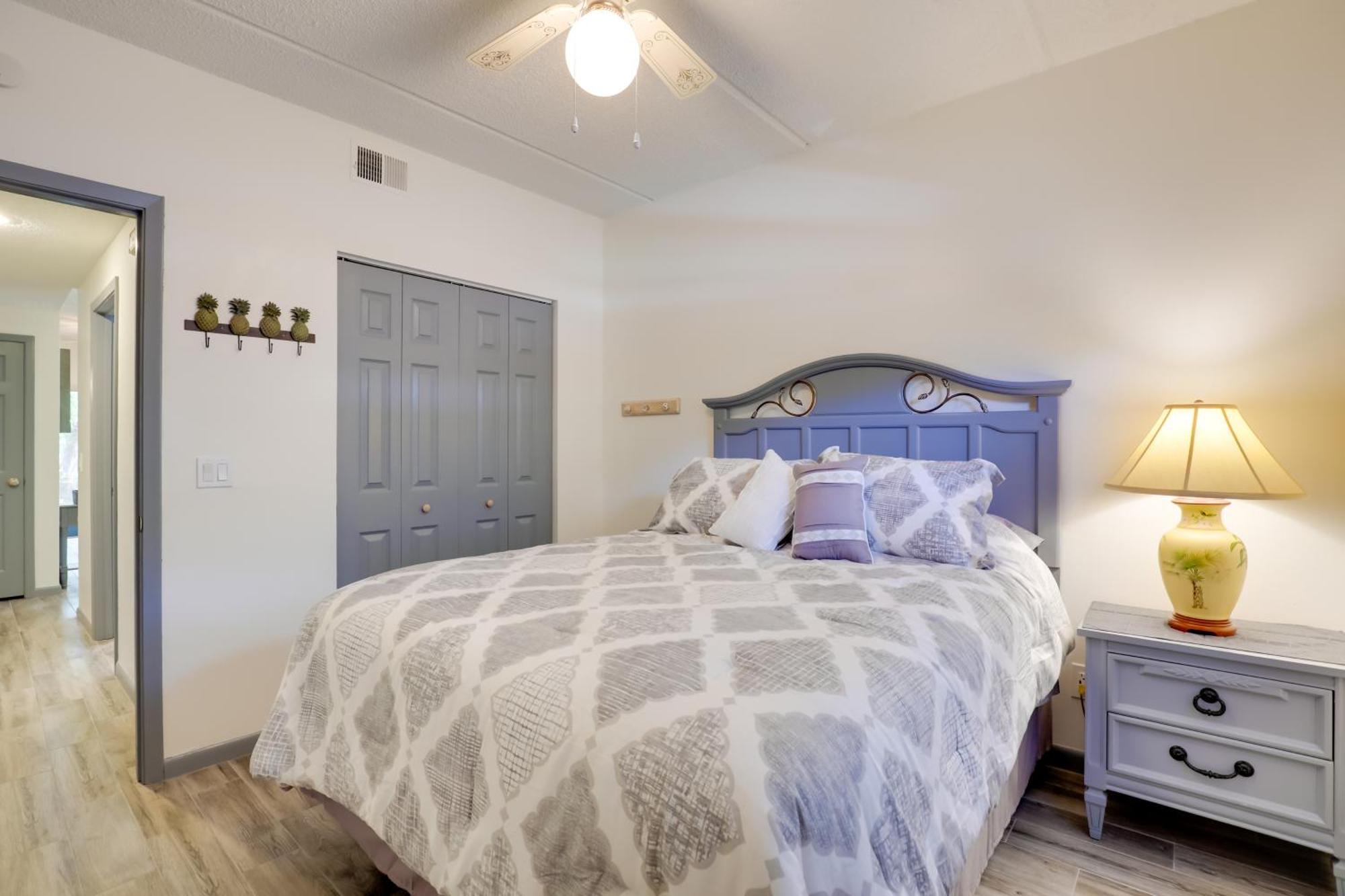St Augustine With Screened Porch, Pool Access! *