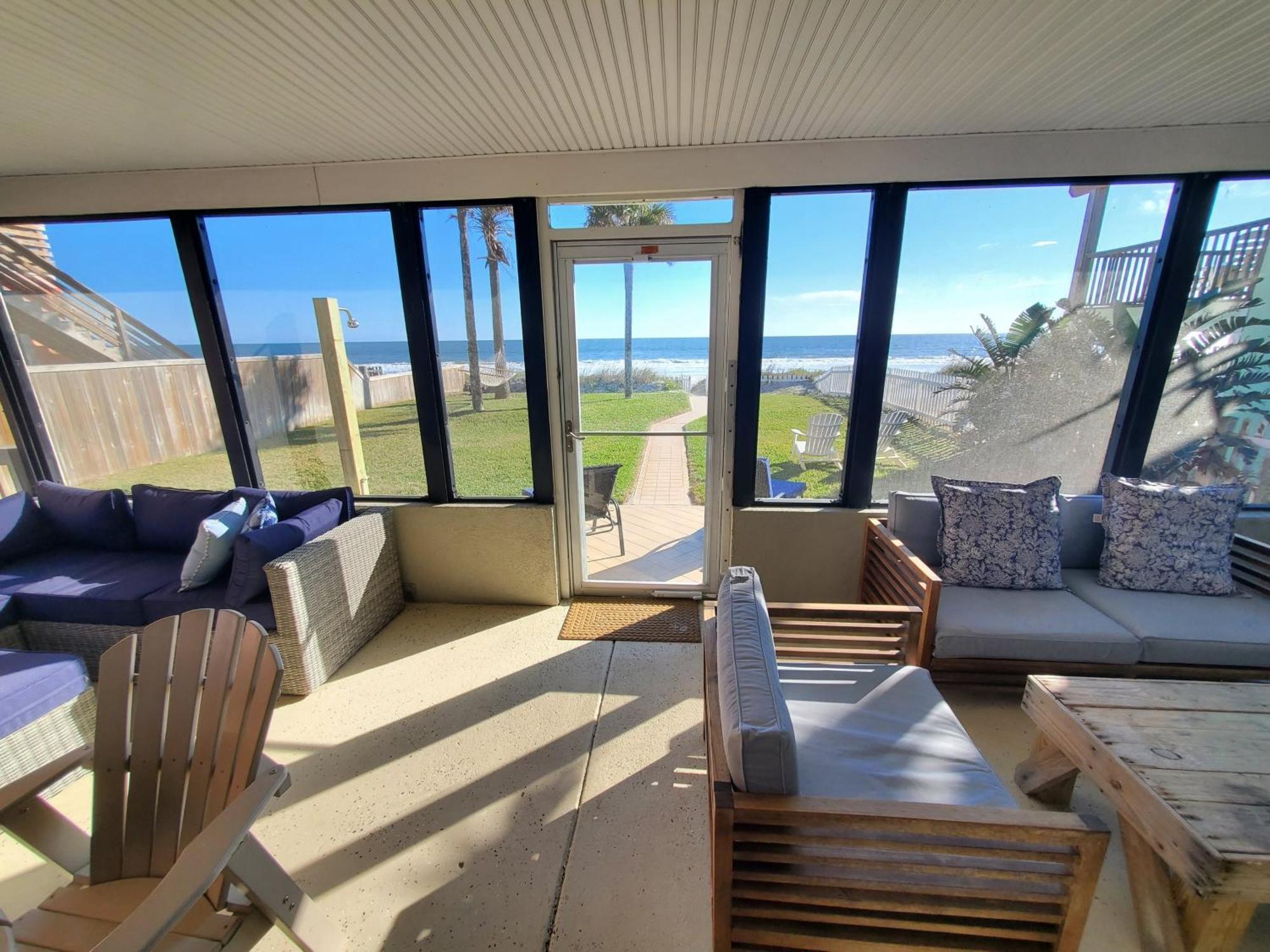 Holiday home Coastal Bliss