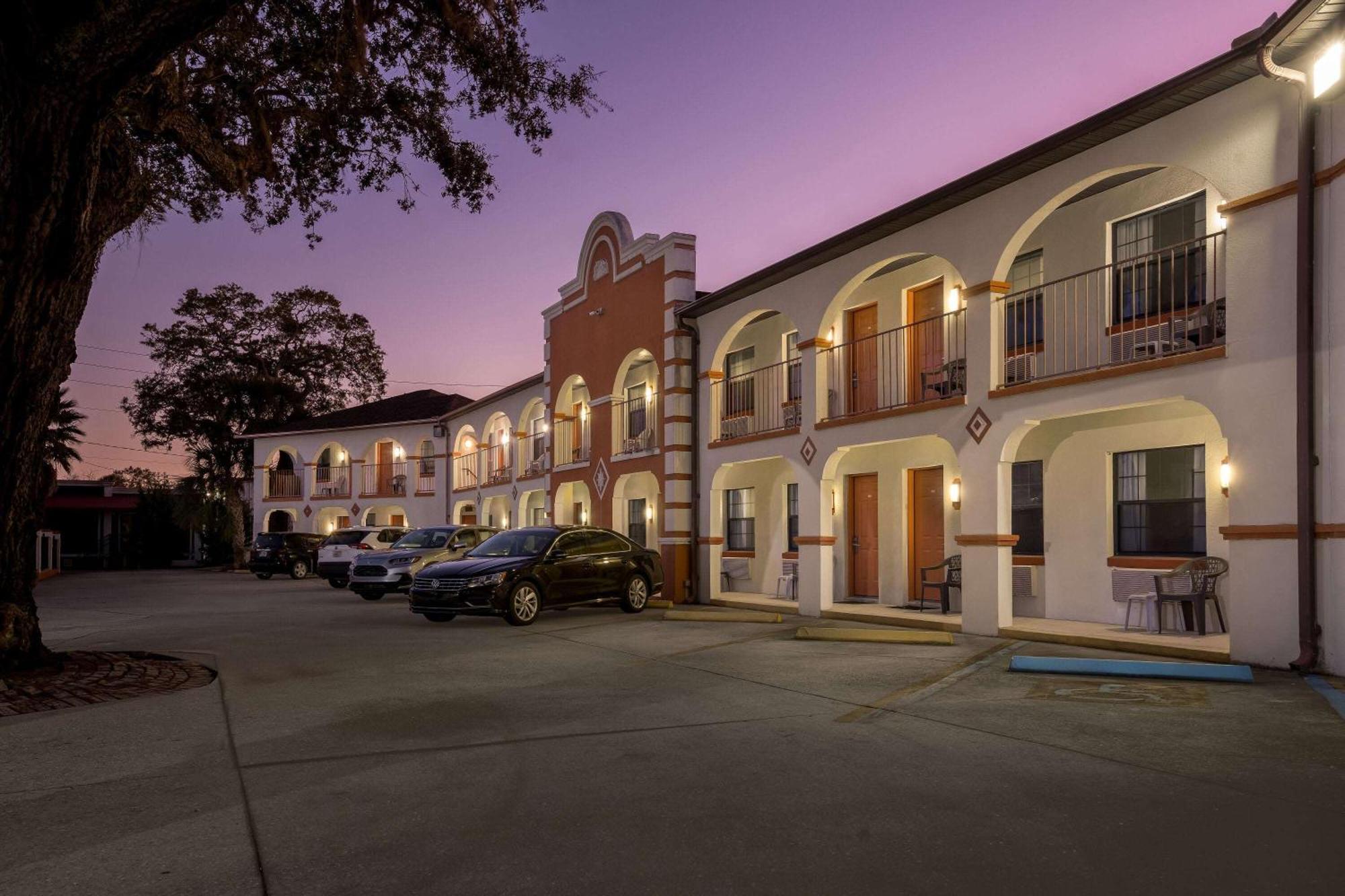 Travelodge By Wyndham & St Augustine - Historic Hotel St. Augustine
