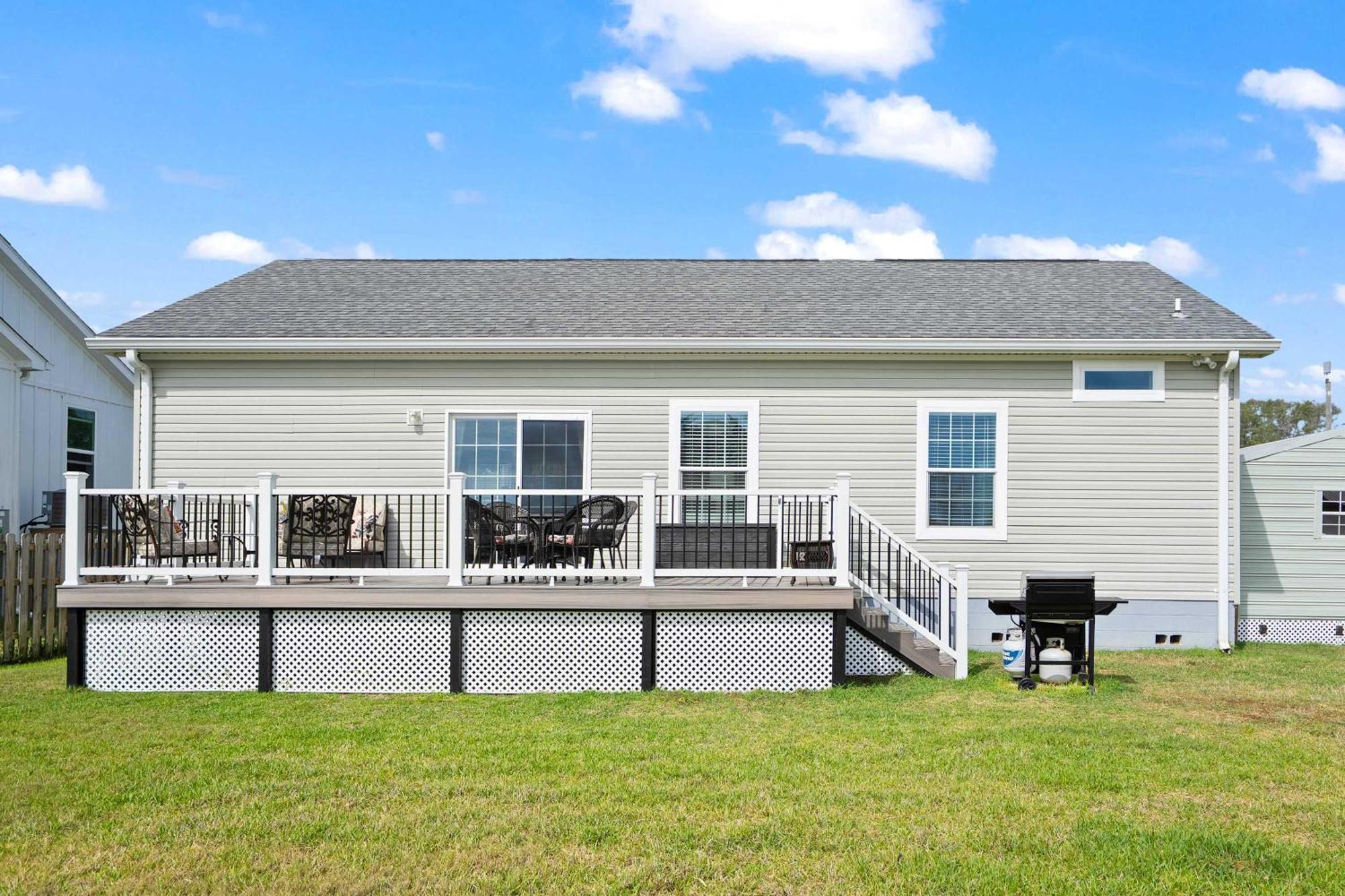 Canal Front Home! Walk To Beach, Porch, Fishing Saint Augustine