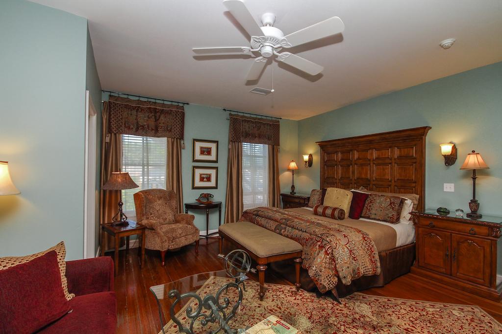 The Kenwood Oldest Bed And Breakfast, St Augustine Historic District