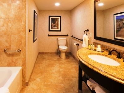 Hotel Doubletree By Hilton Historic District 4*