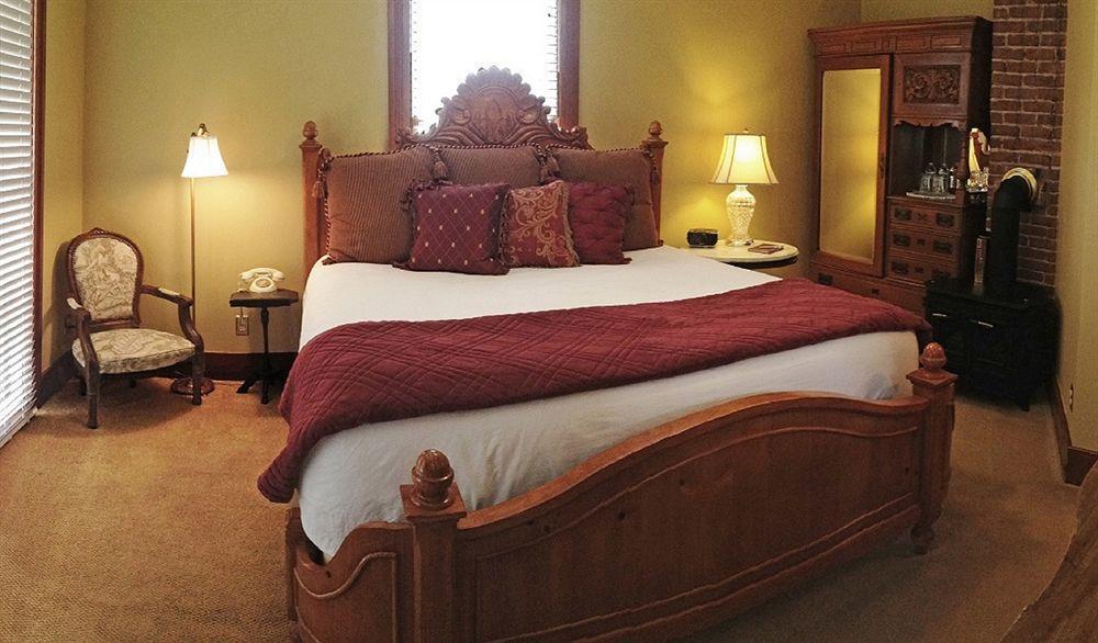 Carriage Way Adults Only - 21 Years Old And Up Bed & Breakfast 3*