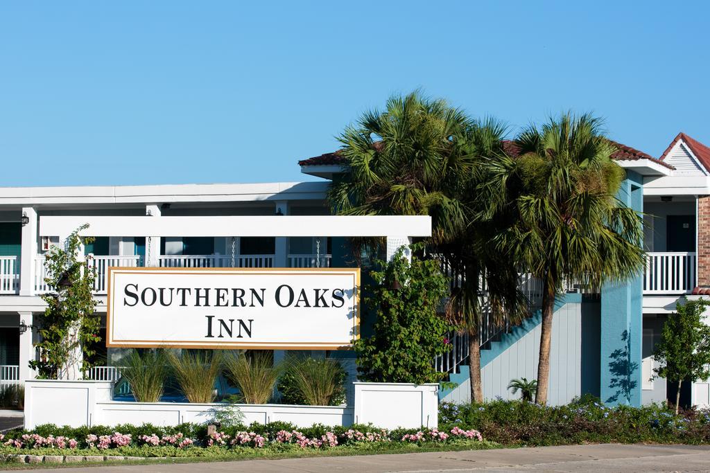 Southern Oaks -