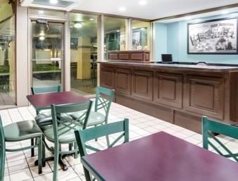 Super 8 By Wyndham 2*