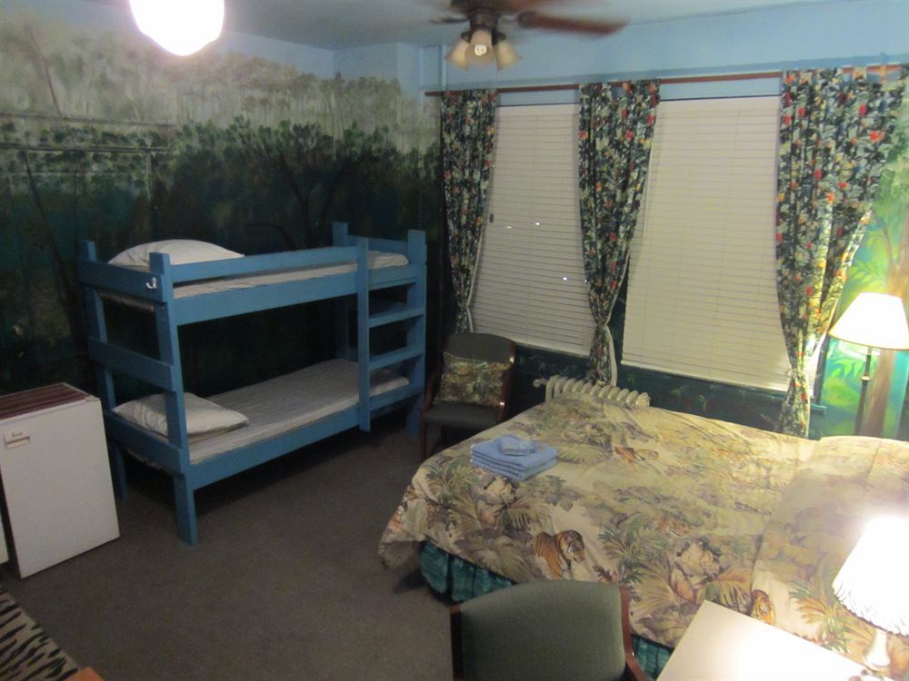 The Pirate Haus Bed & Breakfast 2*