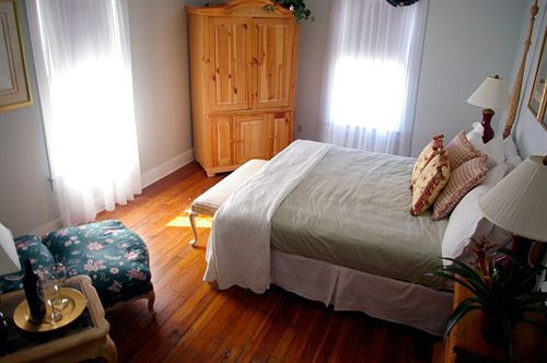 Bed & Breakfast The Kenwood Oldest Bed And Breakfast, St Augustine Historic District 3*