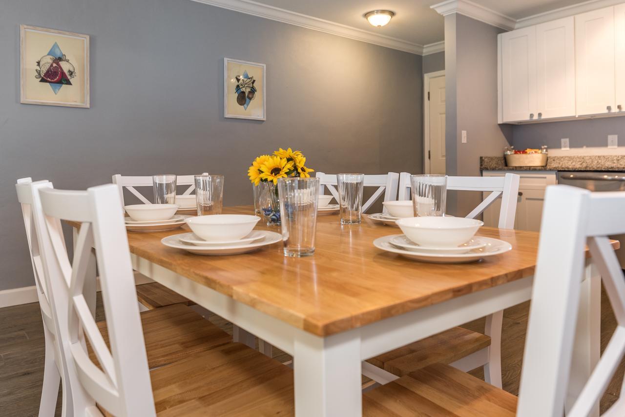 Island - Walk To Downtown! Holiday home