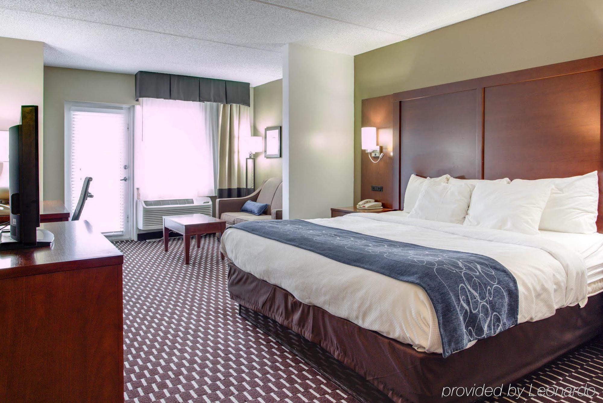 Spark By Hilton Historic District Hotel 3*