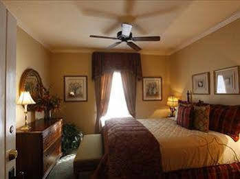 Bed & Breakfast The Kenwood Oldest Bed And Breakfast, St Augustine Historic District St. Augustine