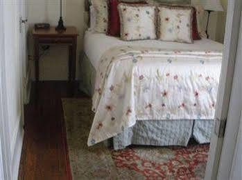 The Kenwood Oldest Bed And Breakfast, St Augustine Historic District Bed & Breakfast