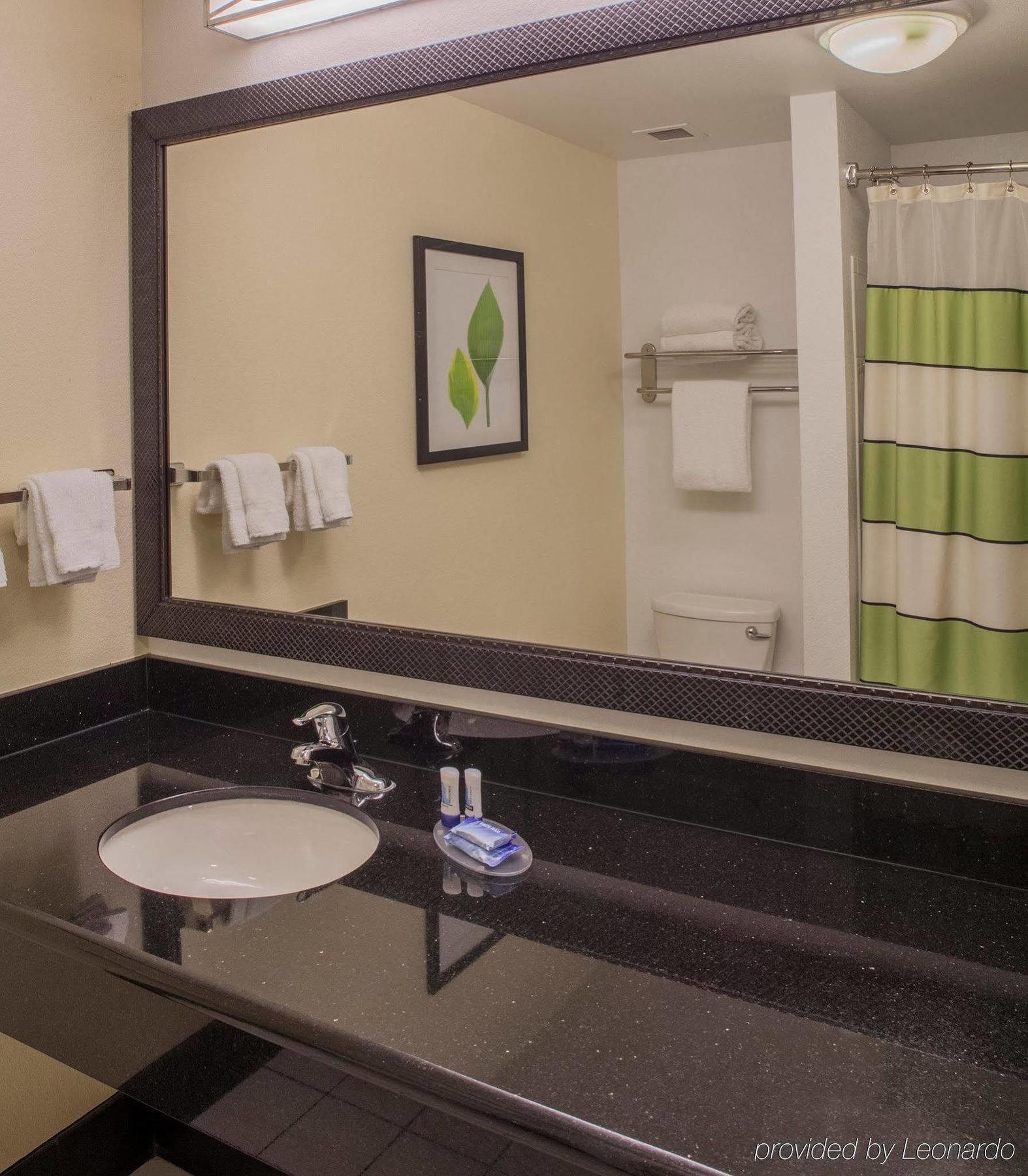 Fairfield And By Marriott I-95 Hotel 3*