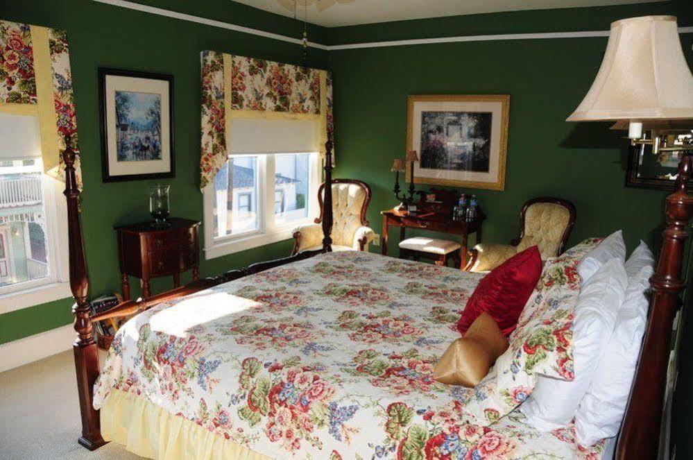 Carriage Way Centennial House - Adult Only- 3*