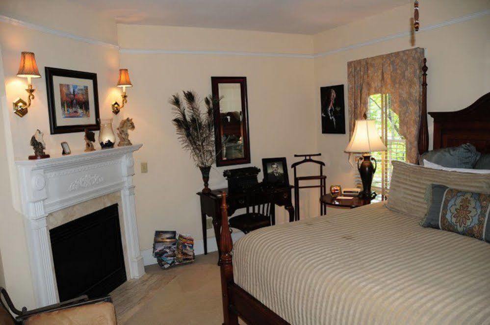Carriage Way Centennial House - Adult Only- Bed & Breakfast St. Augustine