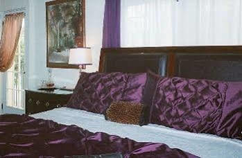Casa De Suenos Bed & Breakfast 3*