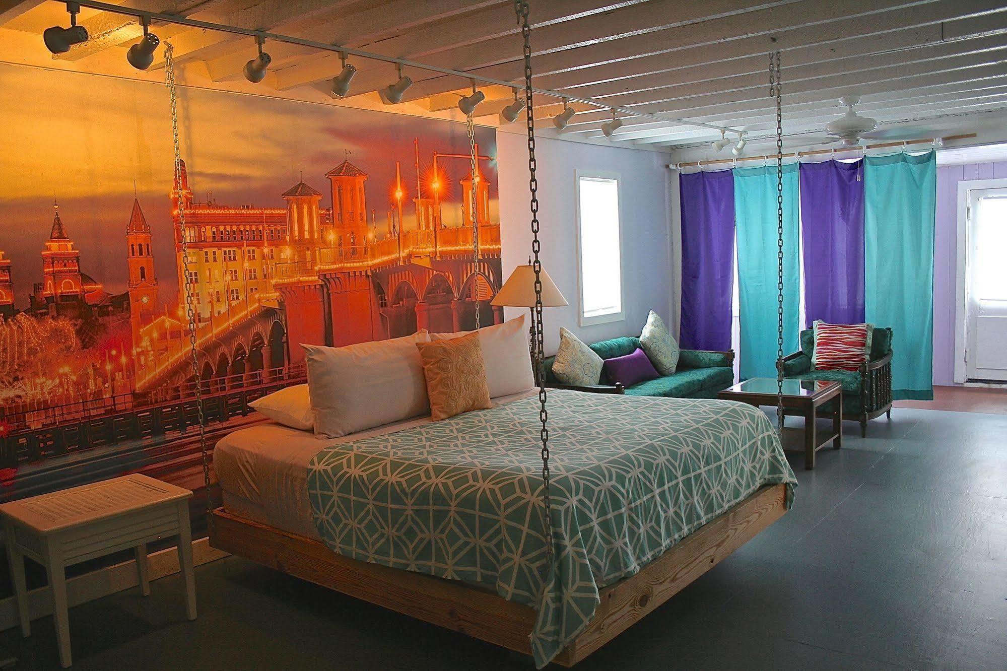 Hotel The Loft At Menorcan Square