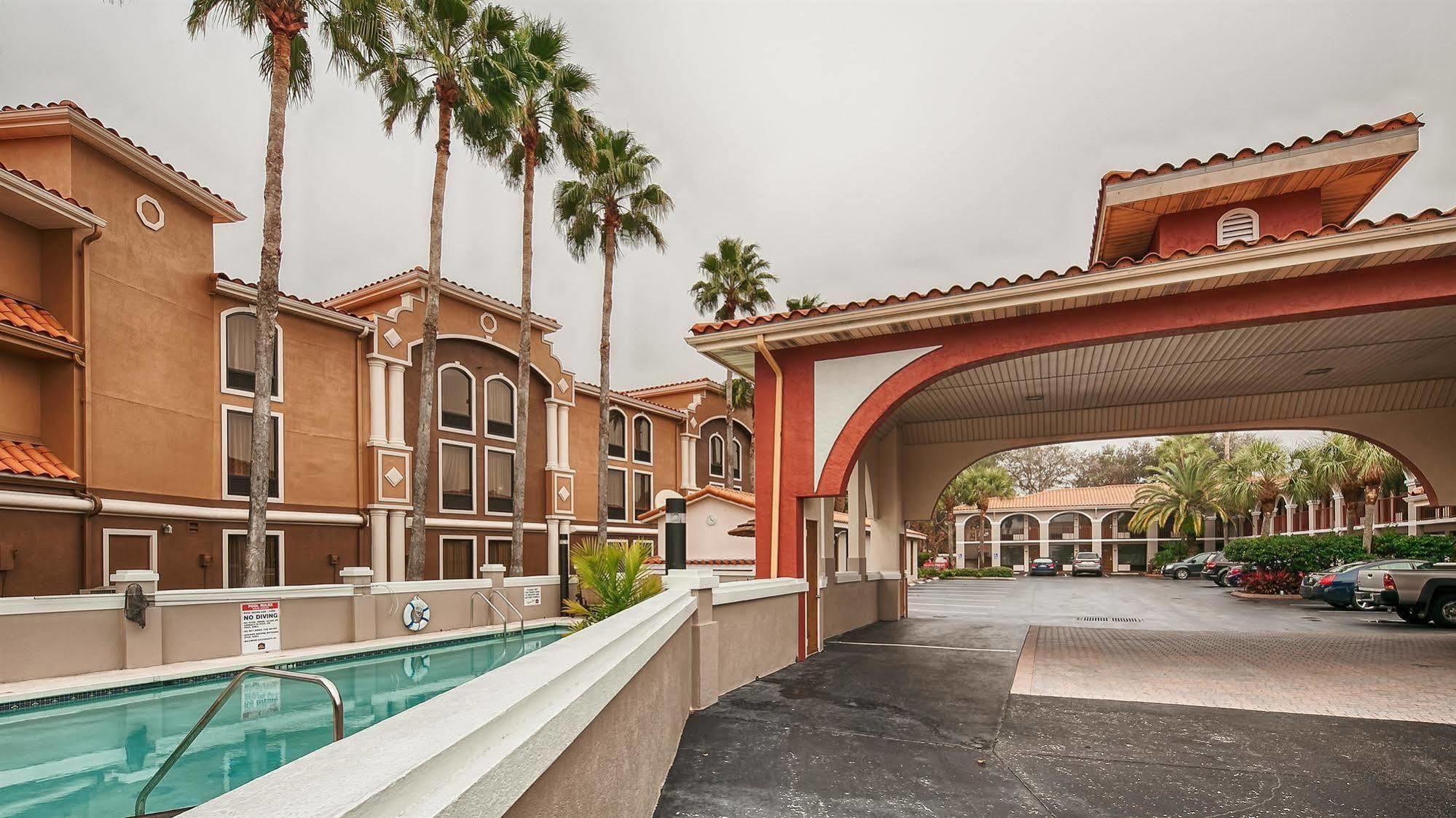 Western Historical Hotel 3*