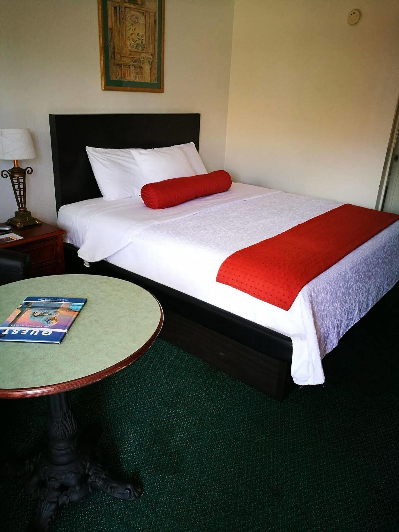 Motel Merida & 2*