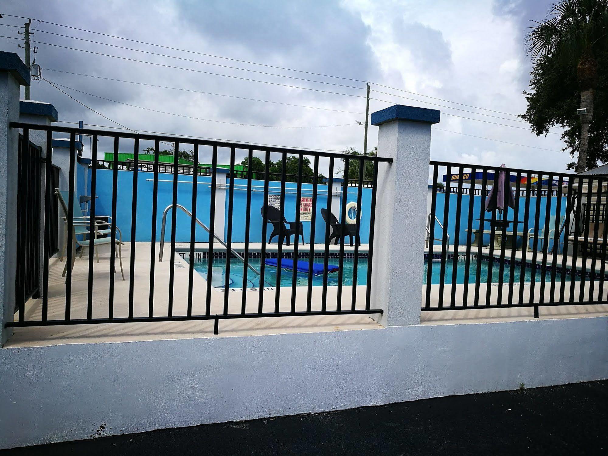 Motel Merida &