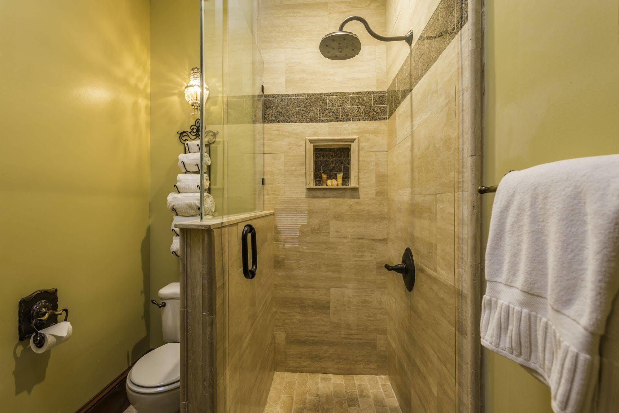 Bed & Breakfast Carriage Way Adults Only - 21 Years Old And Up St. Augustine