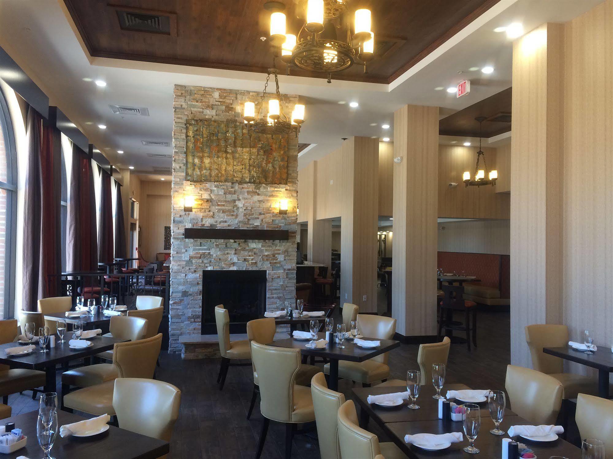 Doubletree By Hilton Historic District Hotel