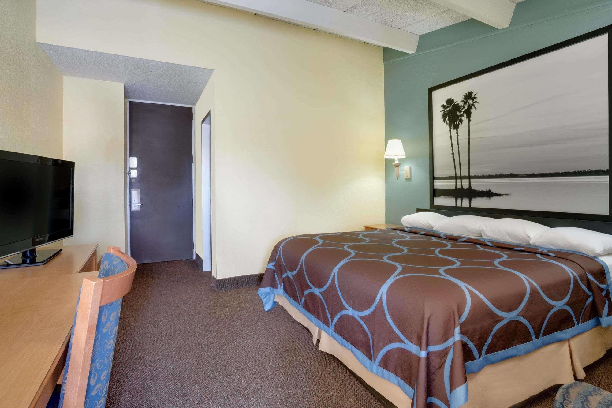 Motel Super 8 By Wyndham 2*