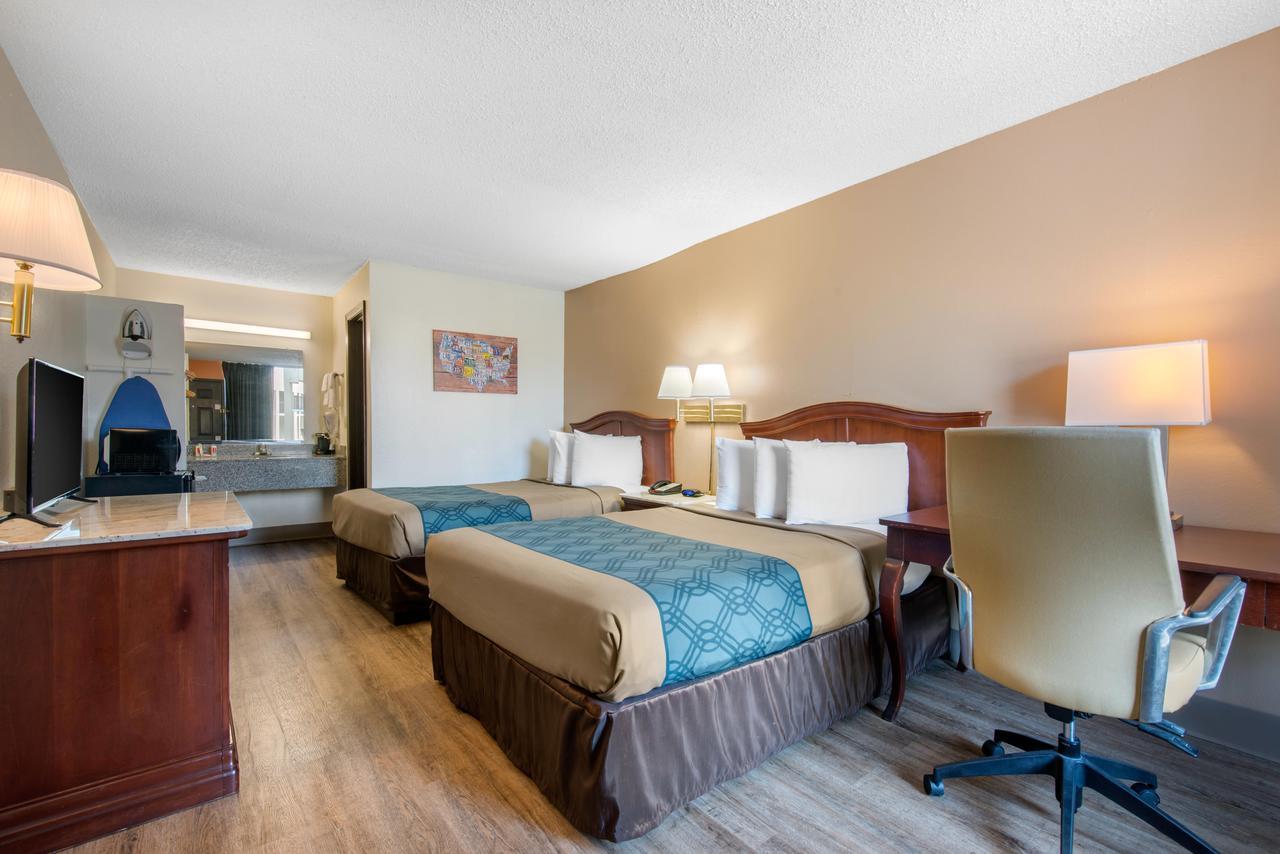 Hotel Econo 2*