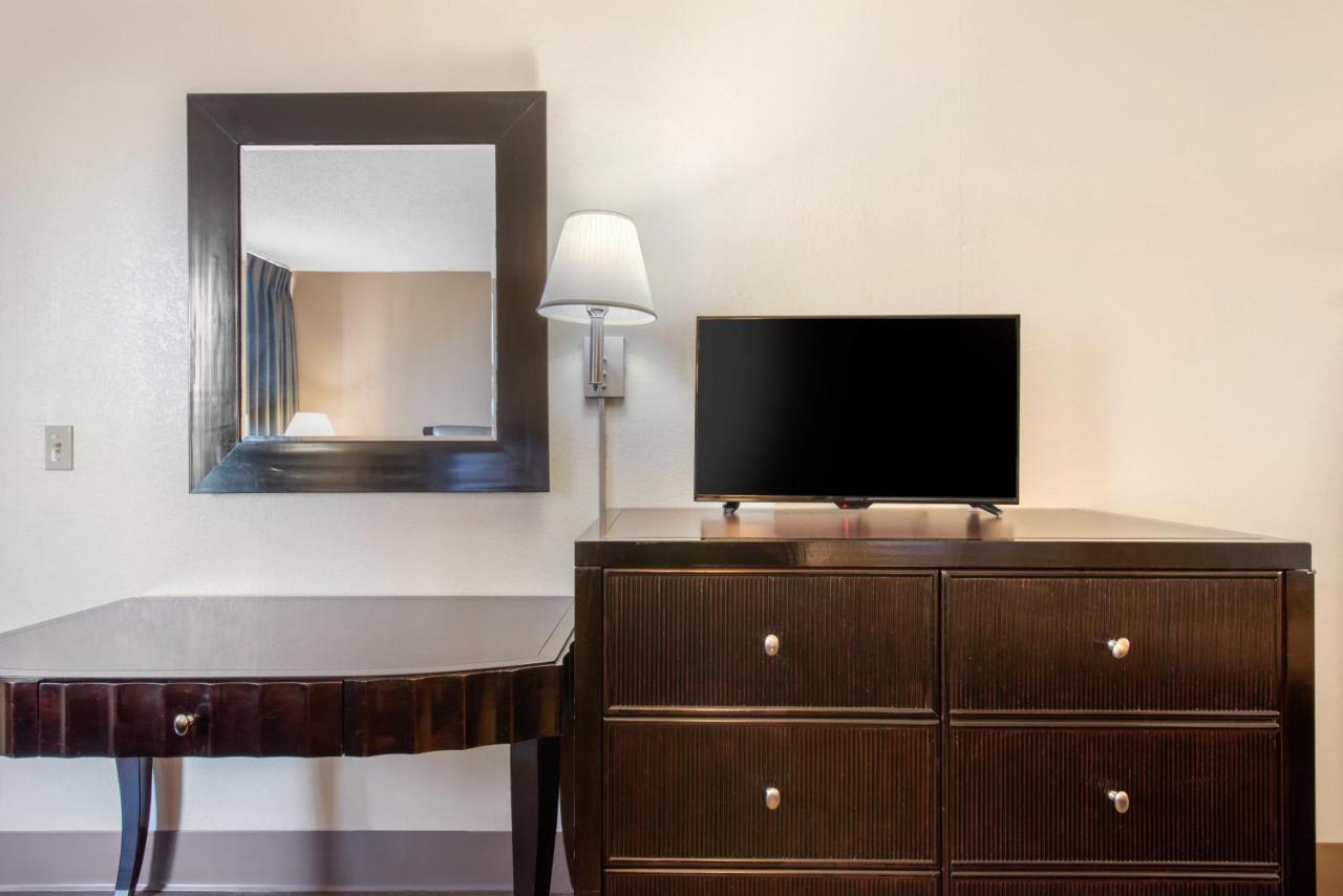 Hotel Econo