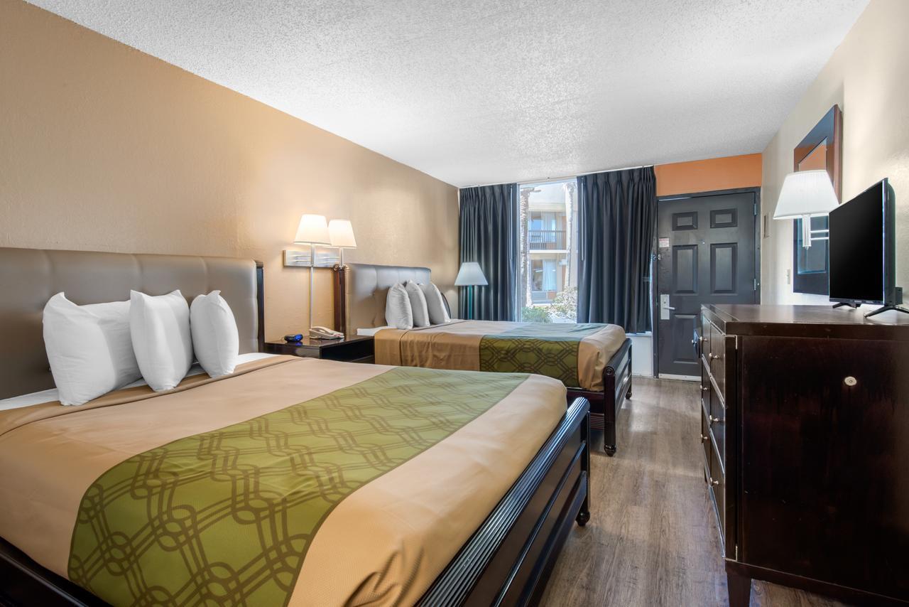 Hotel Econo 2*