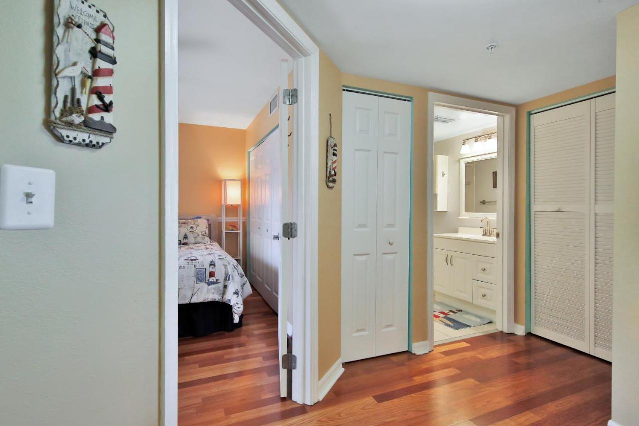 Ocean Village L15 Apartment
