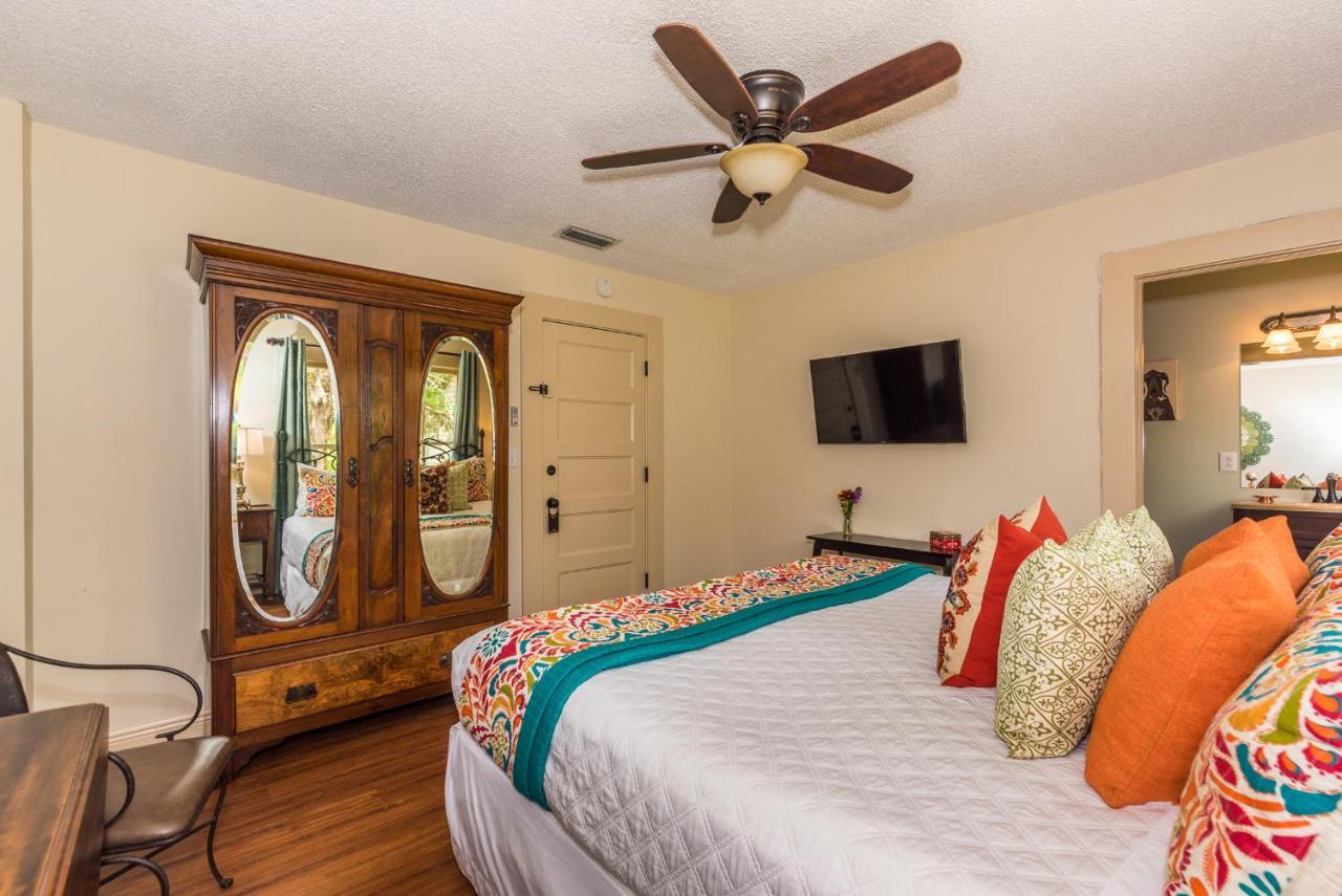 44 Spanish Street (adults Only) Bed & Breakfast