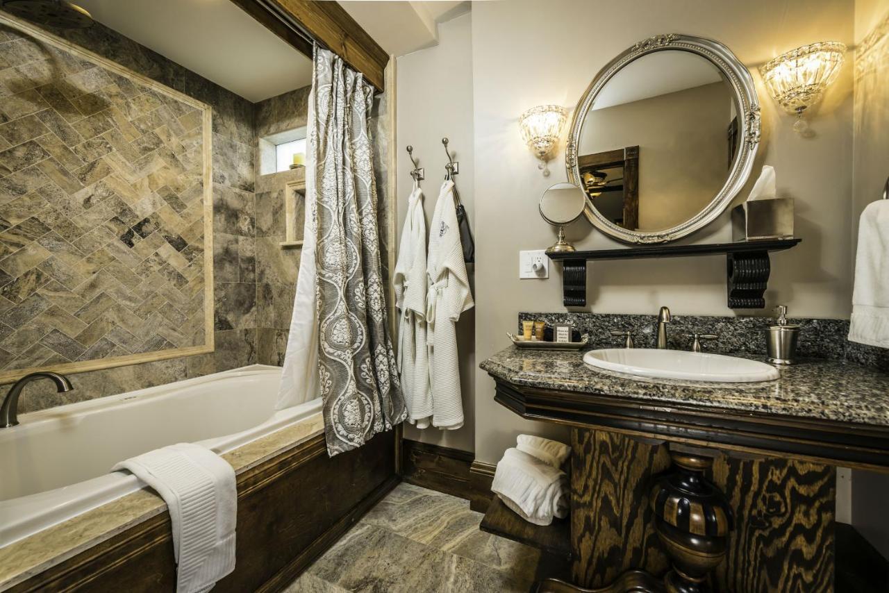 Carriage Way Adults Only - 21 Years Old And Up Bed & Breakfast 3*