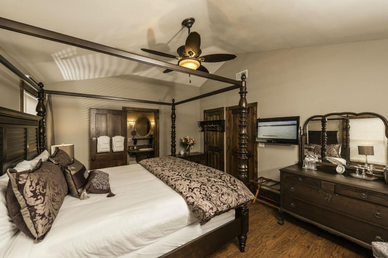 Bed & Breakfast Carriage Way Adults Only - 21 Years Old And Up 3*