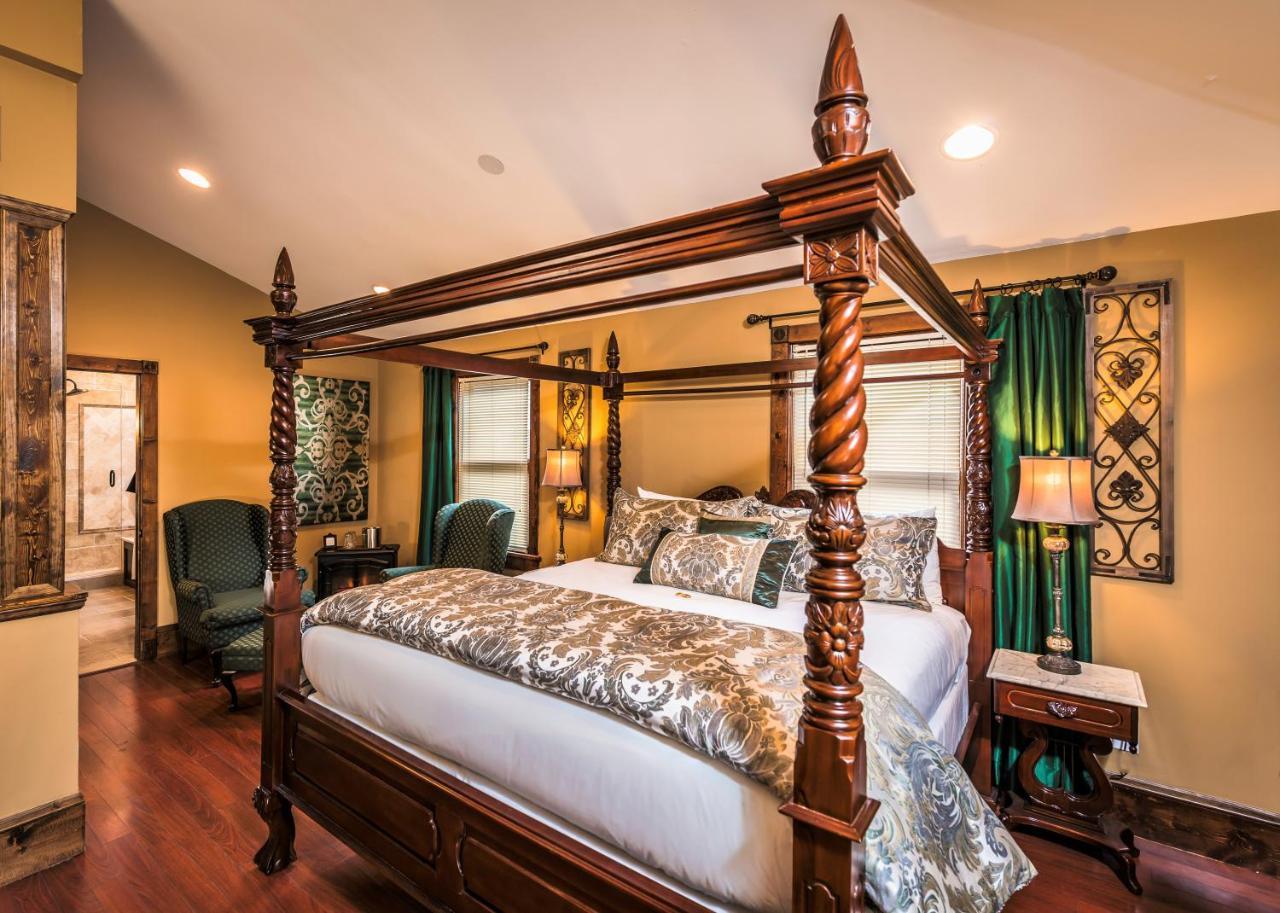 Carriage Way Adults Only - 21 Years Old And Up Bed & Breakfast