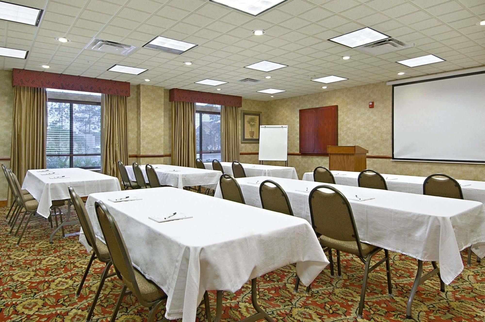 Western I-95 Hotel 3*