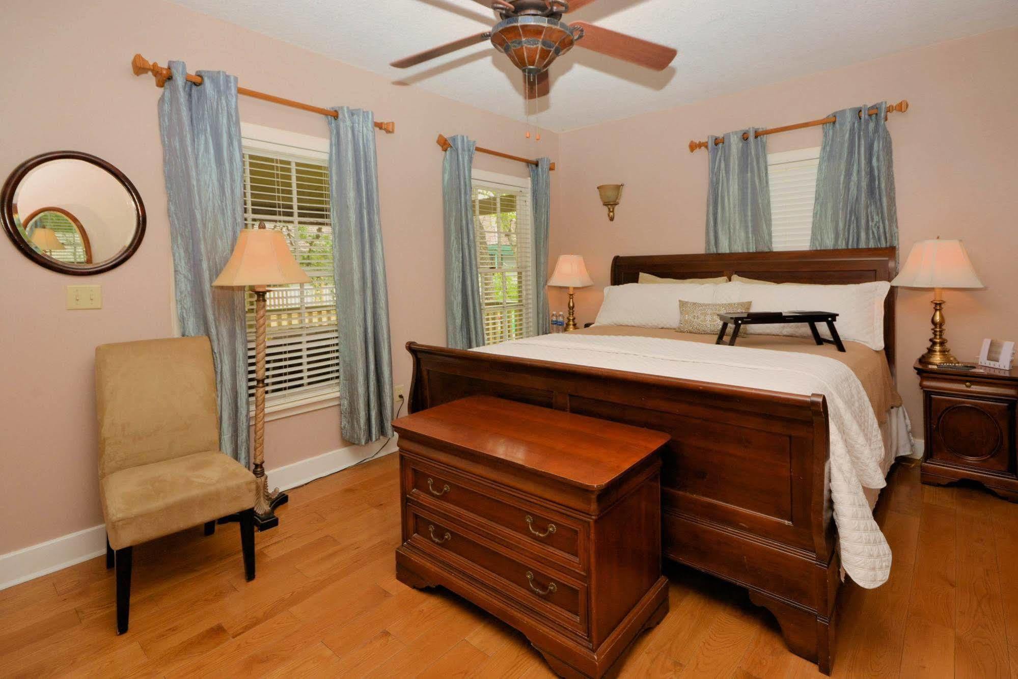 Agustin - - Adults Only Bed & Breakfast 3*