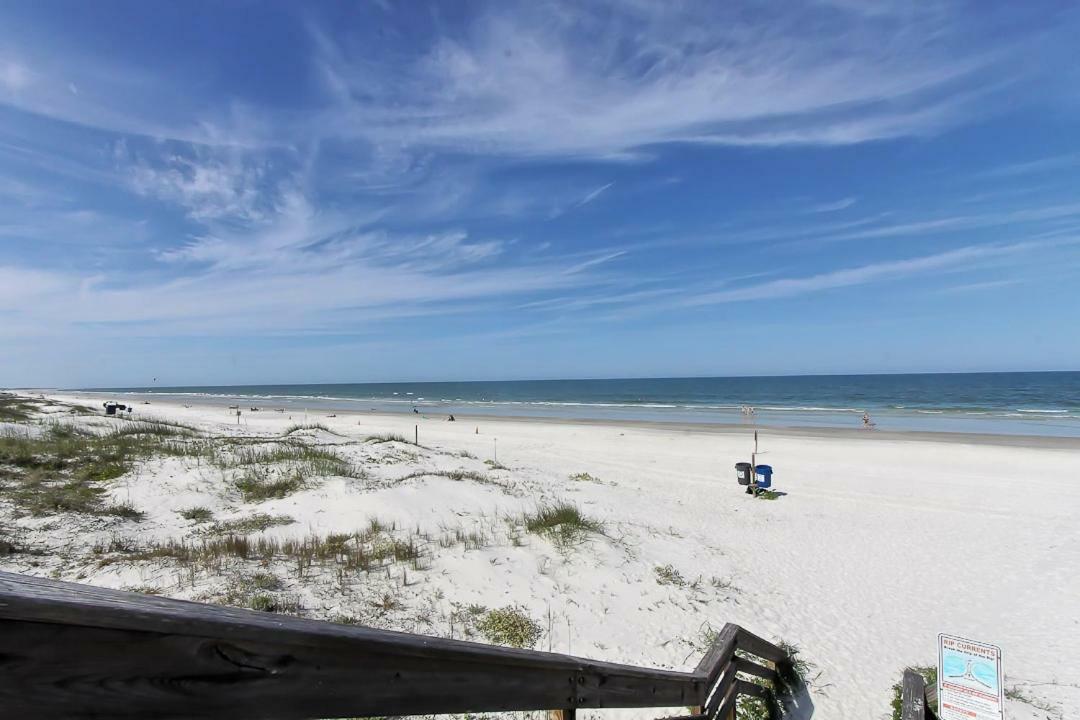 Averys Ocean Breeze B Holiday home *