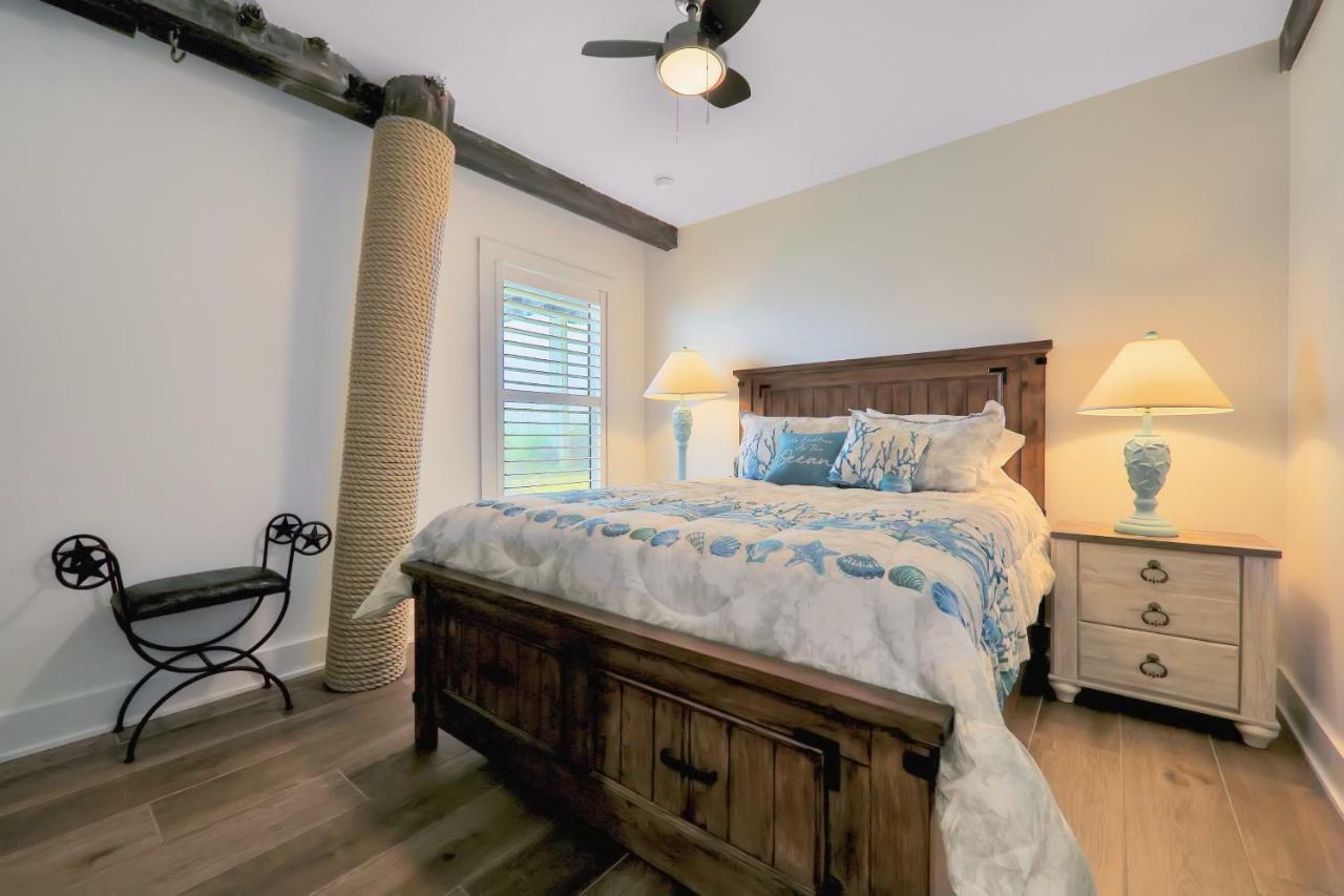 Coastal Highway Casita *