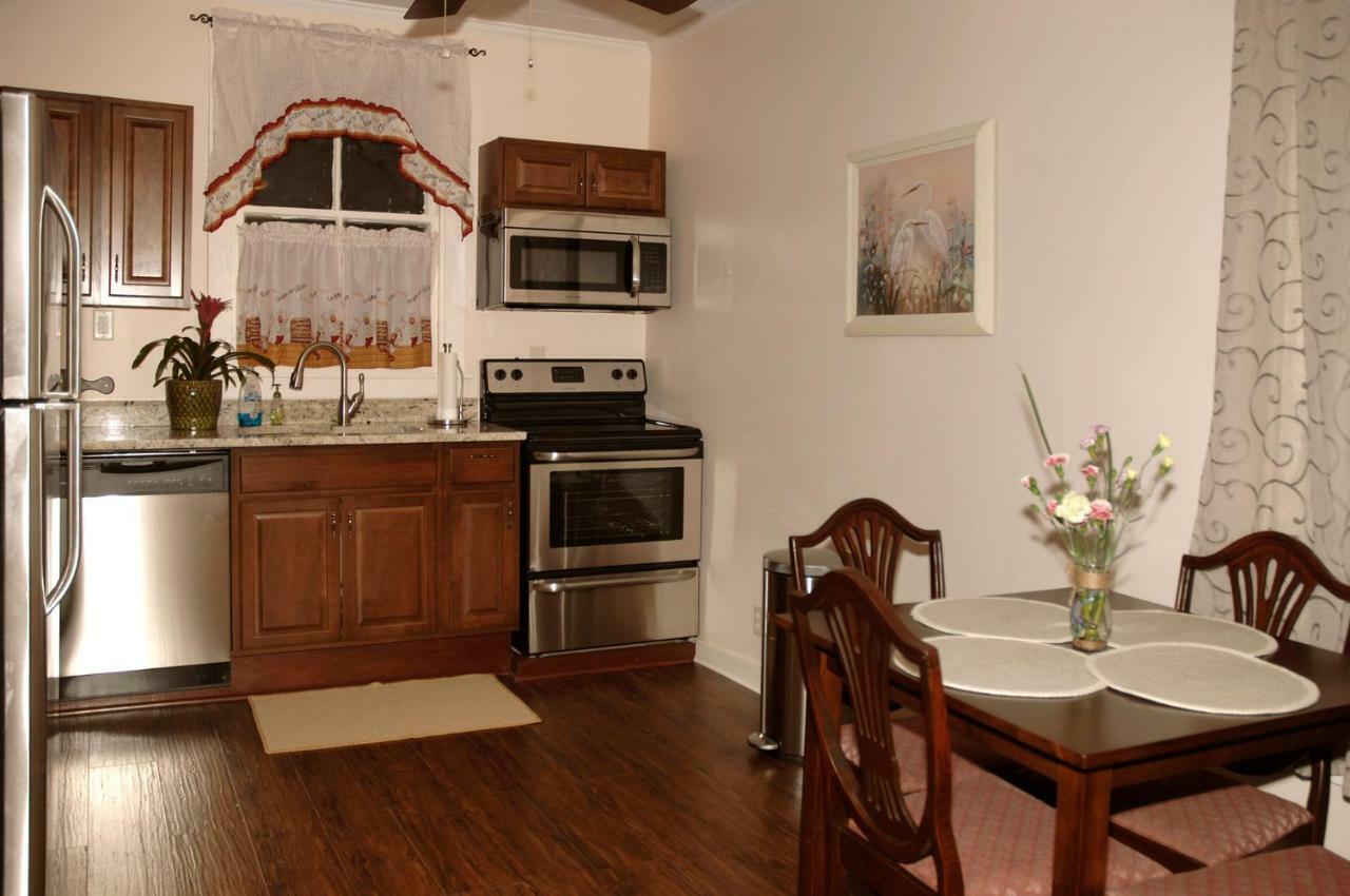 Historic Luxury Two Bedroom Apartment *