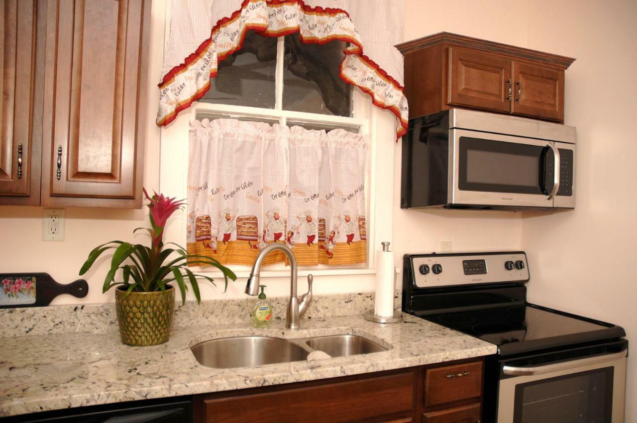 Historic Luxury Two Bedroom Apartment
