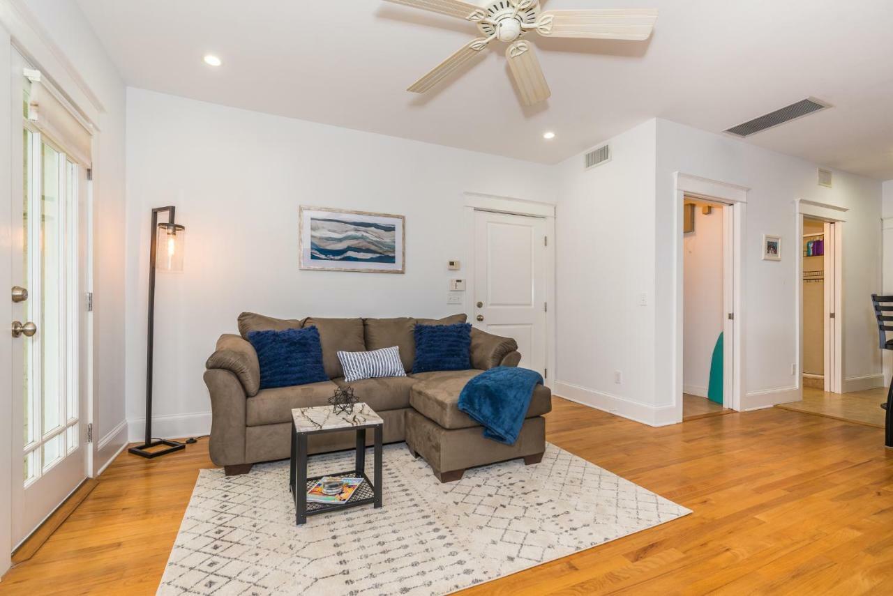 Las Casitas - Azul - Walk To Downtown!
