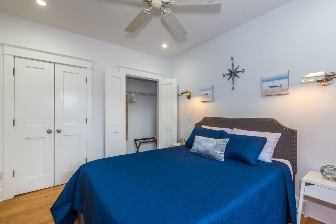Las Casitas - Azul - Walk To Downtown! *